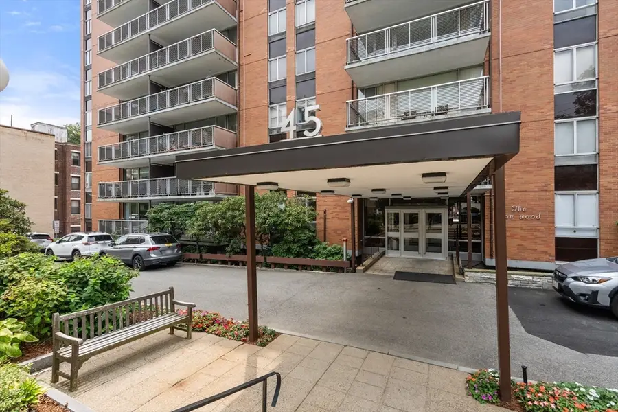 45 Longwood Ave #801, Brookline, MA 02446 - #2