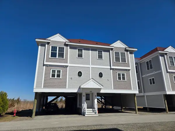 233 Beach Road #B1, Salisbury, MA 01952