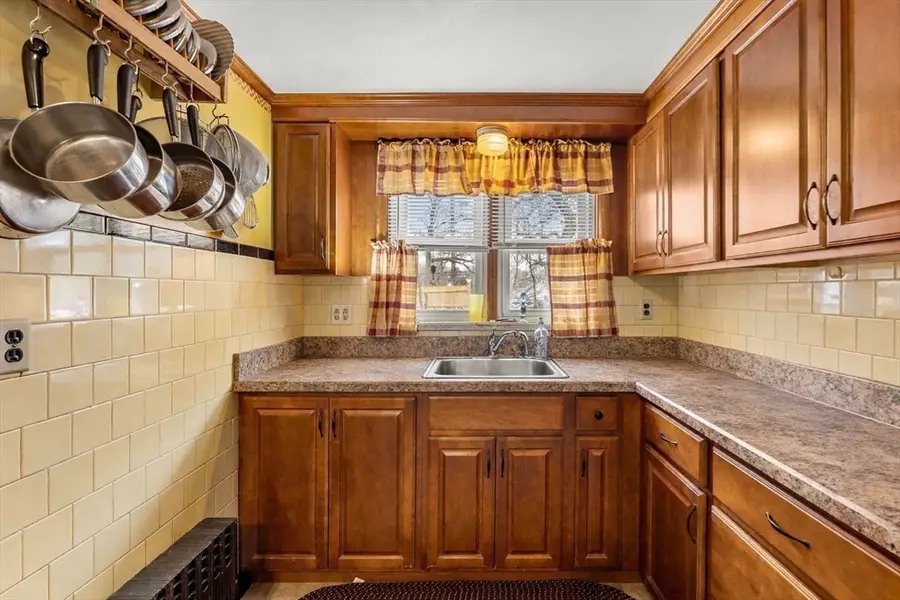 65 Jacob St, Malden, MA 02148 - #3