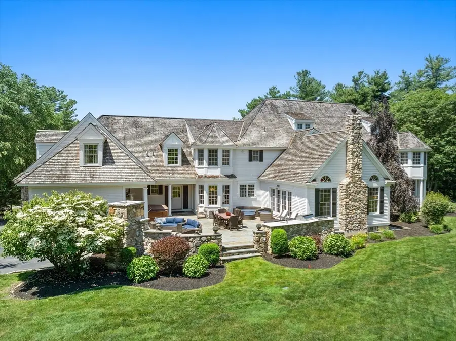 3 Stone Bridge Lane, Milton, MA 02186 - #2