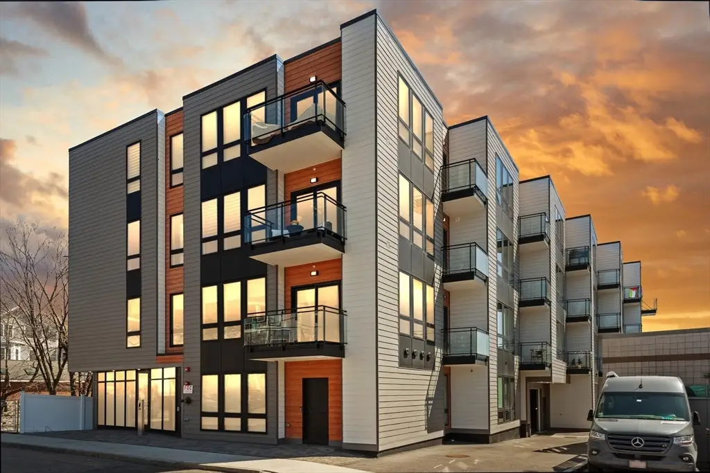 11 Tafthill Ter #4, Boston, MA 02131 - #1