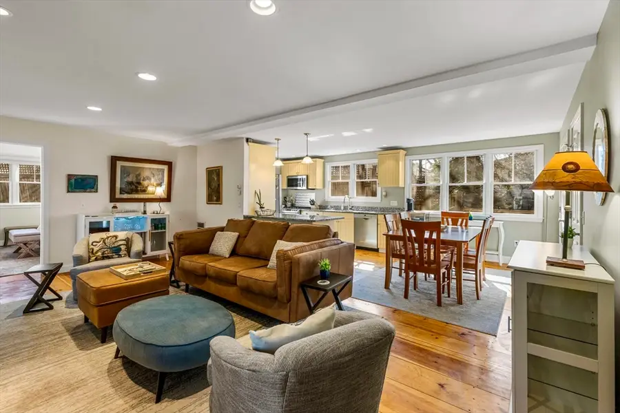 9 A Holway, Provincetown, MA 02657 - #3