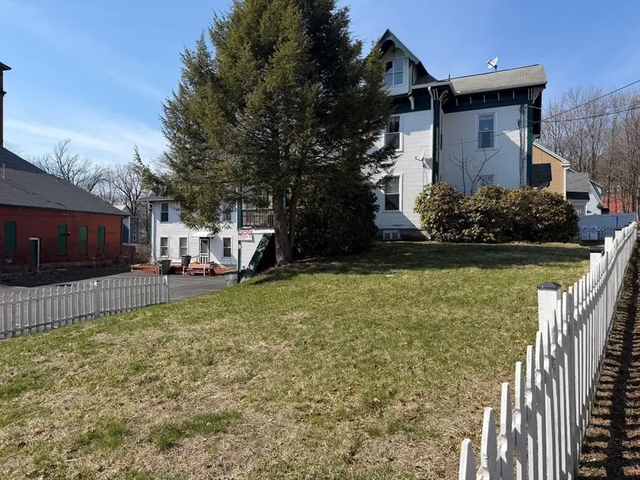 35 Cedar St #2, Gardner, MA 01440 - #3