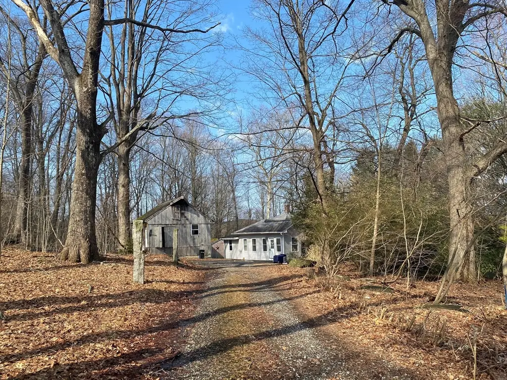 8 Sullivan Place, Millbury, MA 01527 - #1