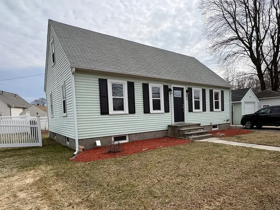 85 Rivulet St, Uxbridge, MA 01569 - #2