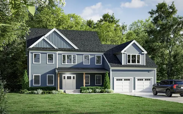 7 Gowing Ln, North Reading, MA 01864