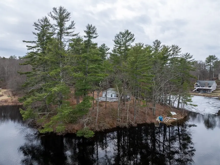 99 Lakeshore Dr, Spencer, MA 01562 - #3