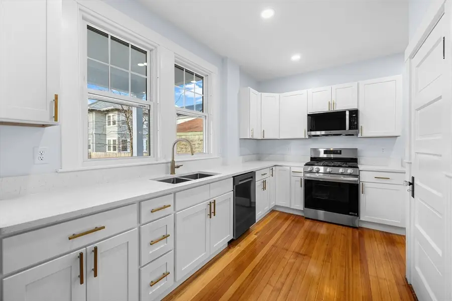 303 Maple St, New Bedford, MA 02740 - #3