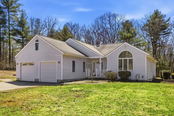 25 Maylane Dr, Salem, NH 03079