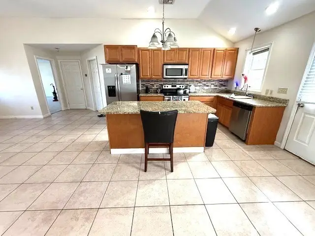 141 Cournoyer Blvd, Southbridge, MA 01550 - #3