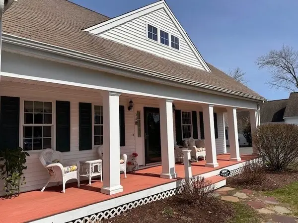 3 Rosemary Ln #A, Wareham, MA 02571