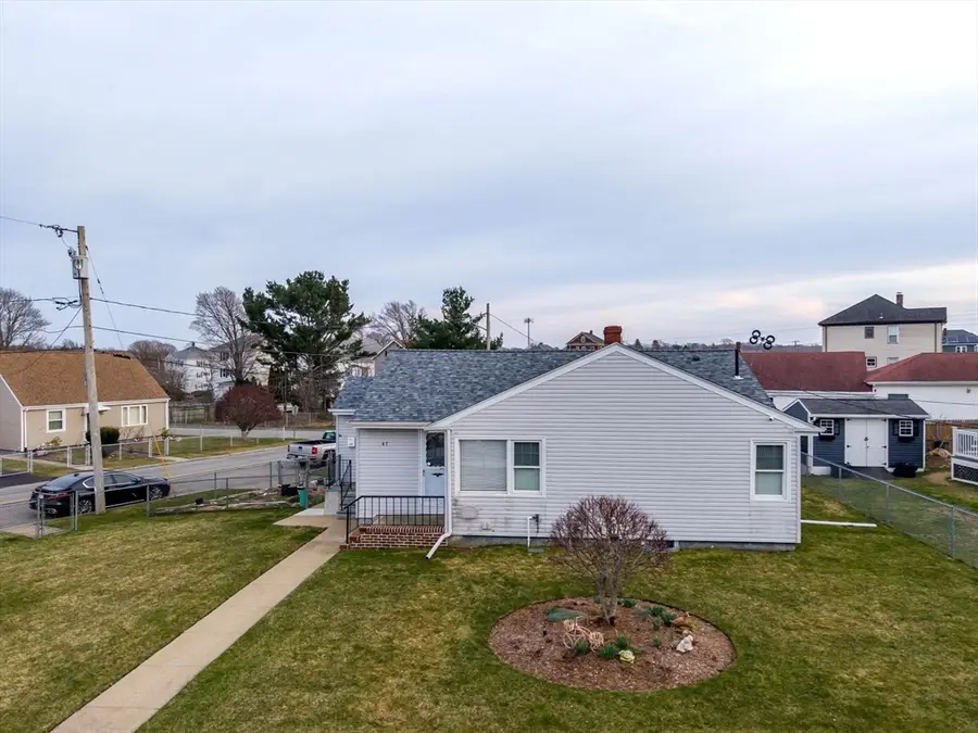 47 Stockton St, Fall River, MA 02721 - #2