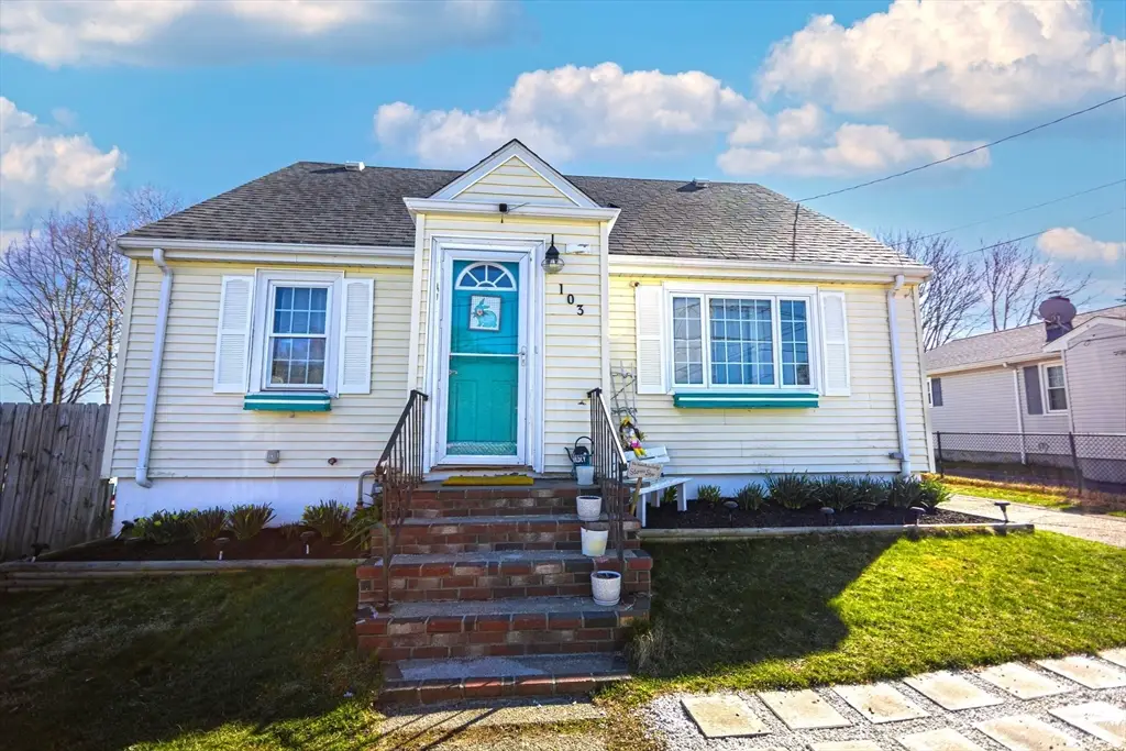 103 Chicago St, Fall River, MA 02721 - #1