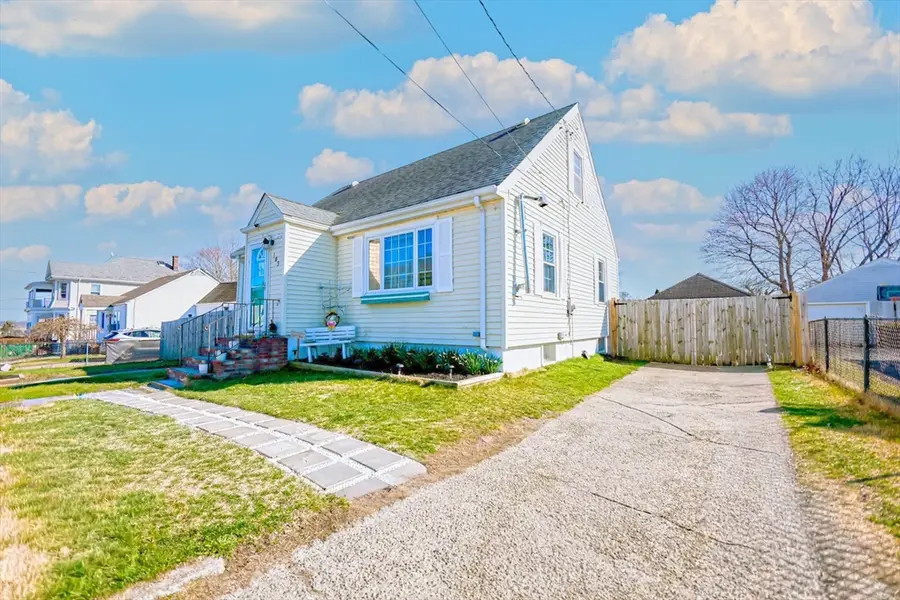 103 Chicago St, Fall River, MA 02721 - #2