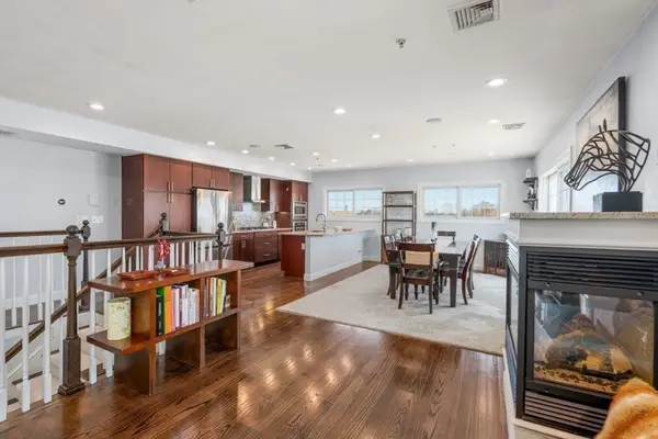 572 Freeport Street #302, Boston, MA 02122