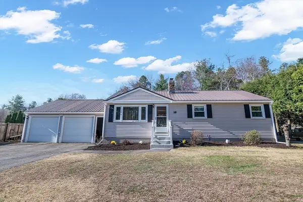 16 Shaggbark Drive, Southwick, MA 01077