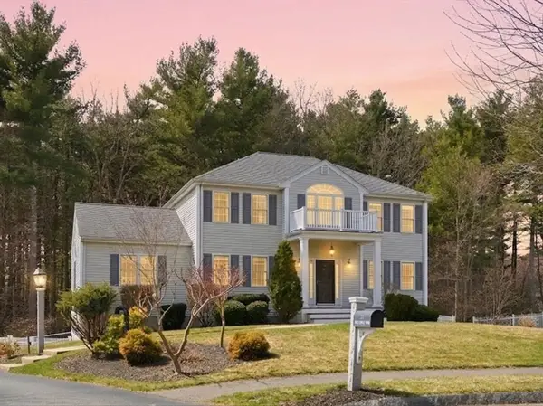 27 Sullivan Way, Foxboro, MA 02035