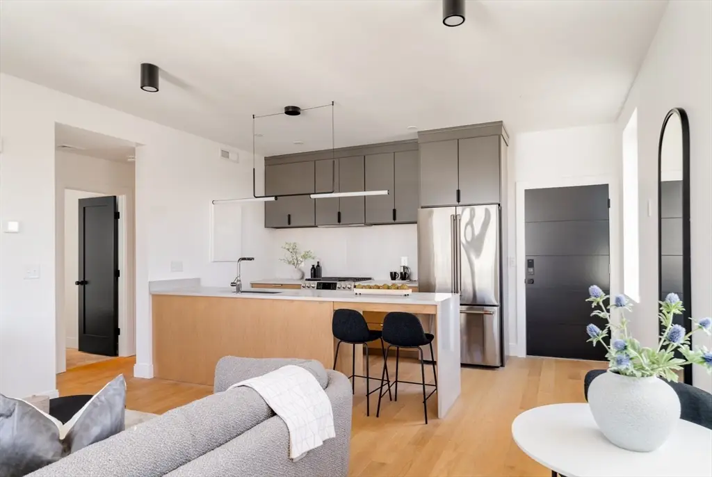 182 Tremont St. #5A, Somerville, MA 02143 - #1