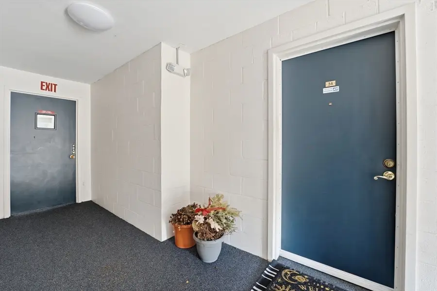 221 Oak St #14-31, Brockton, MA 02301 - #3