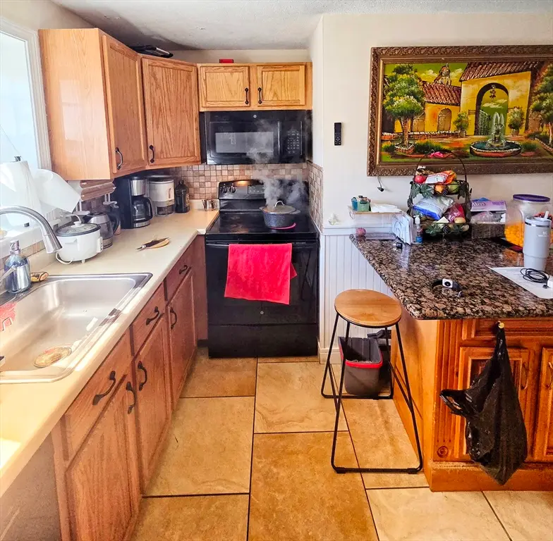 3 Maple Crest Cir #B, Holyoke, MA 01040 - #3