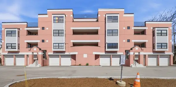 60-R Gibson St #B1, Boston, MA 02122