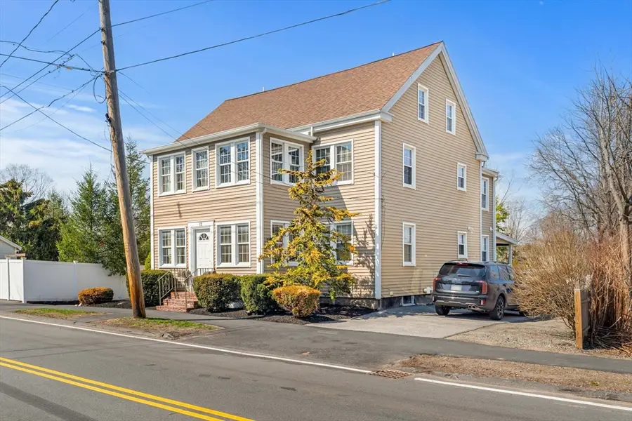 12 Chestnut St, Danvers, MA 01923 - #3