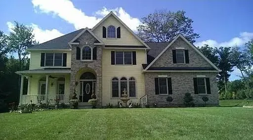 5 Gableview Lane, Southwick, MA 01077