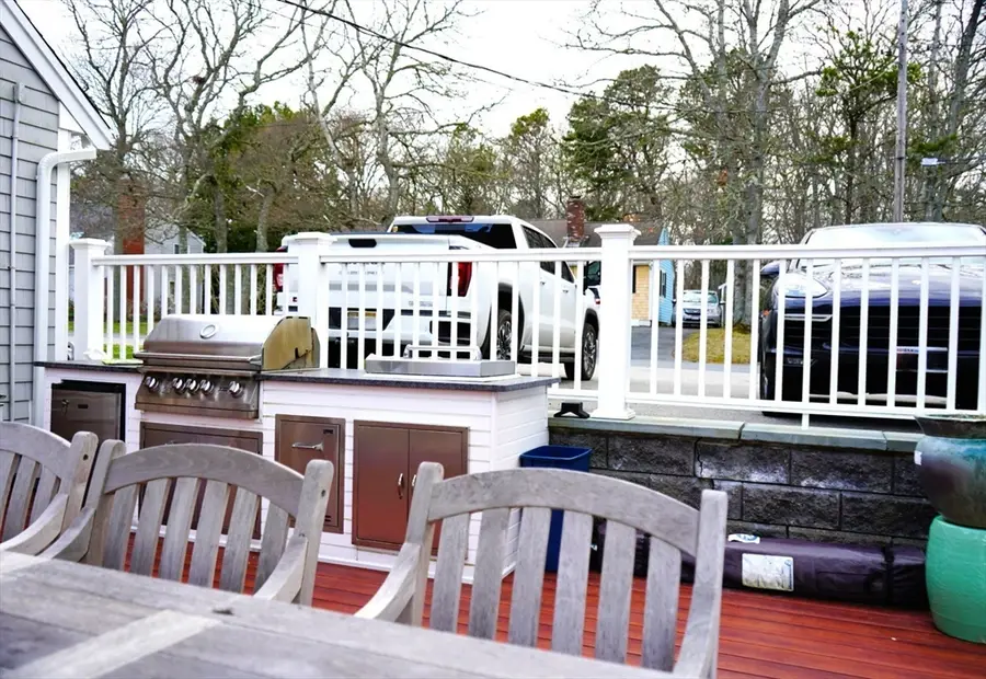 54 Melbourne Rd, Hyannis, MA 02601 - #3