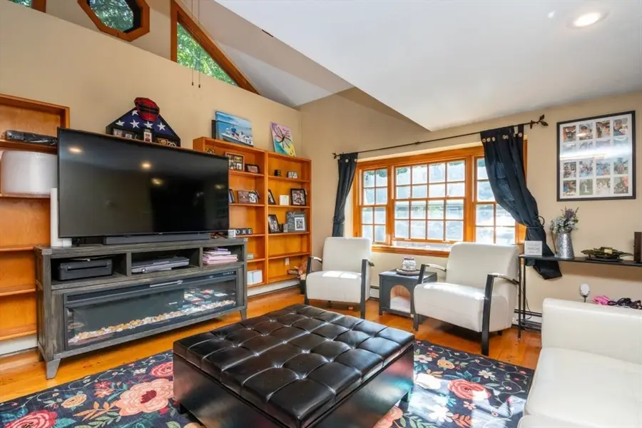 8 Old Fisher Ln, Walpole, MA 02081 - #2