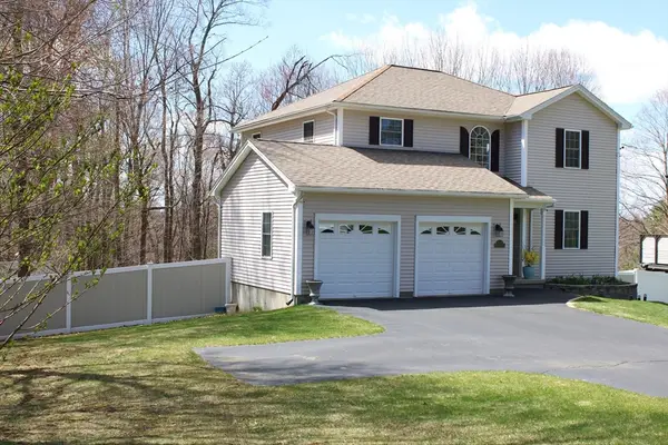 2026 Parker St, Springfield, MA 01128