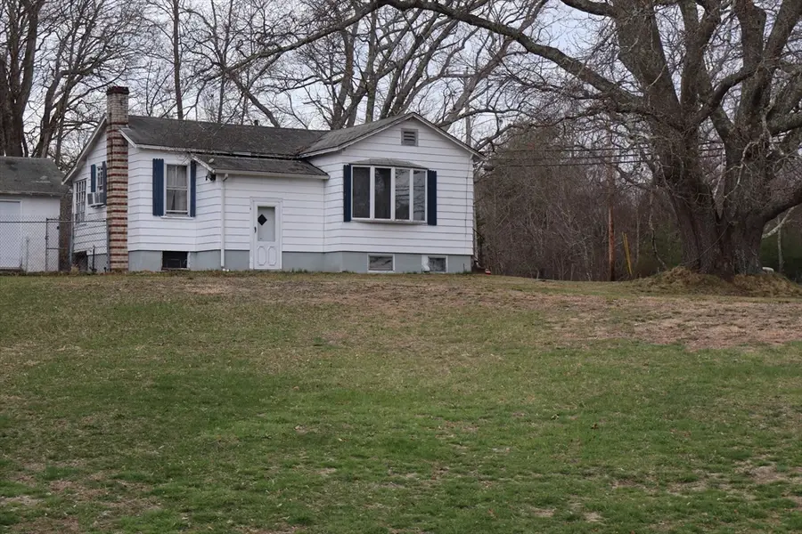 492.5 Tremont St, Taunton, MA 02780 - #3