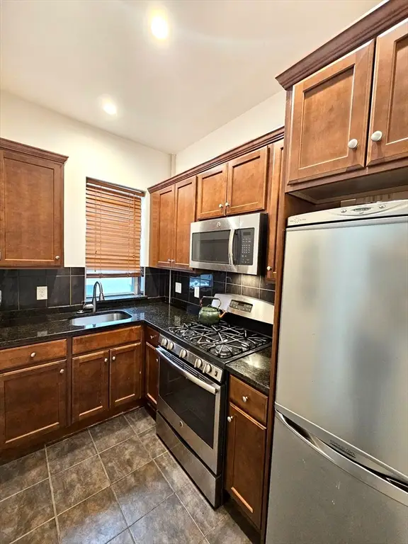 1564 Commonwealth Ave #5, Boston, MA 02135 - #3