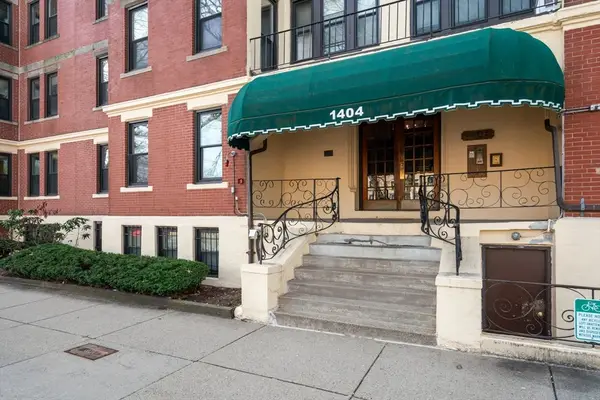 1404 Commonwealth Ave #17, Boston, MA 02135