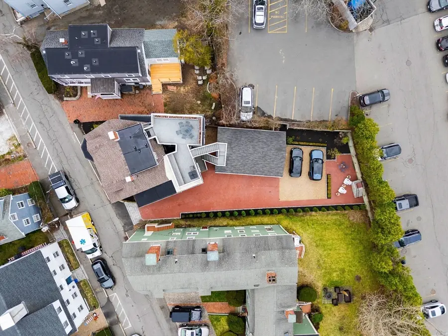 12 Darling St #2, Marblehead, MA 01945 - #3