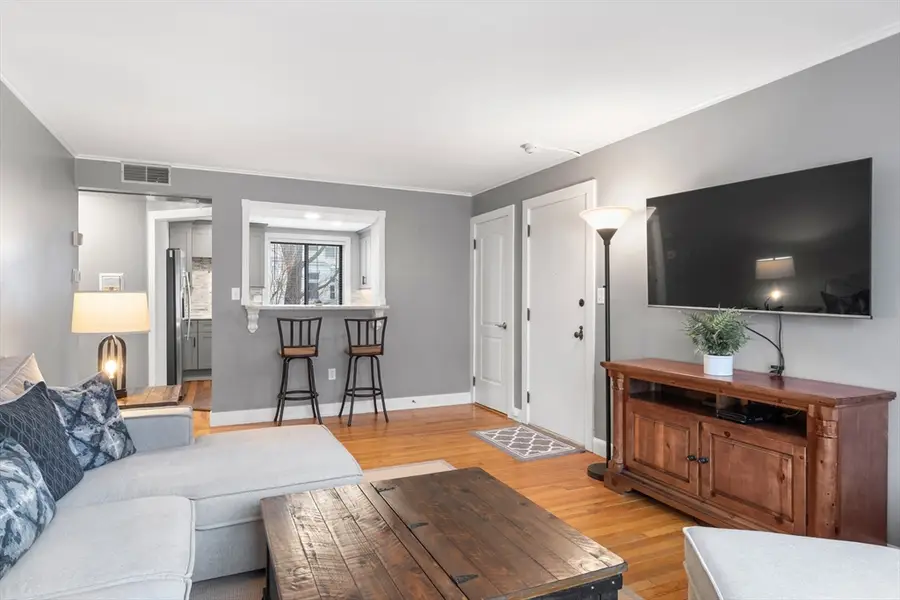 20 Ashland St #1L, Worcester, MA 01609 - #3