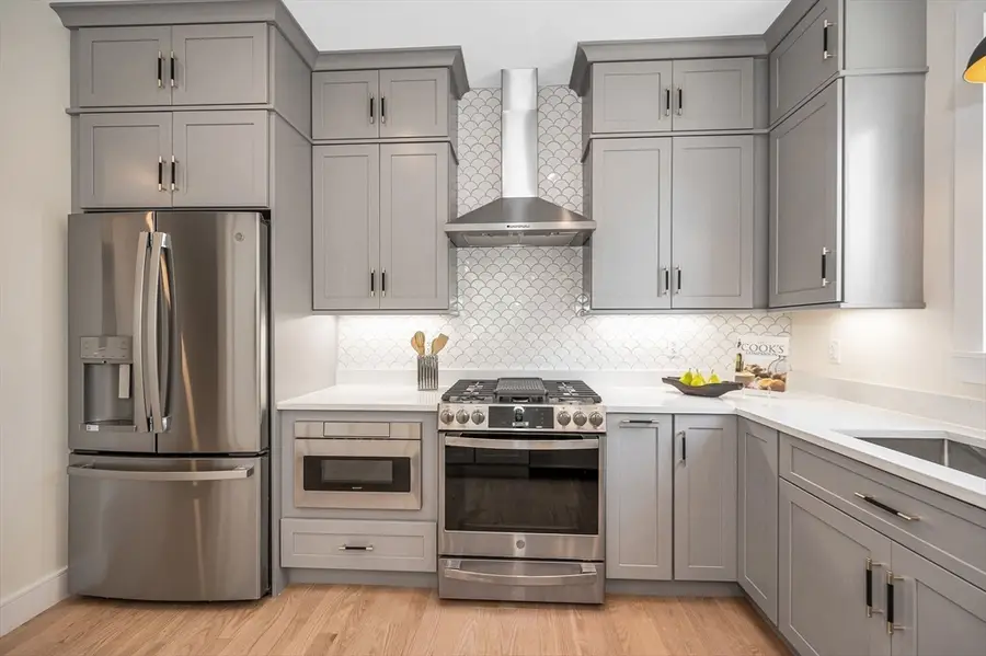 13 Chestnut Street #1, Wakefield, MA 01880 - #3