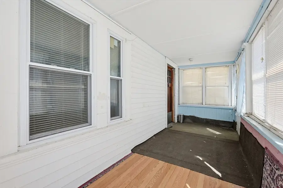 22 Camp St, Worcester, MA 01603 - #3