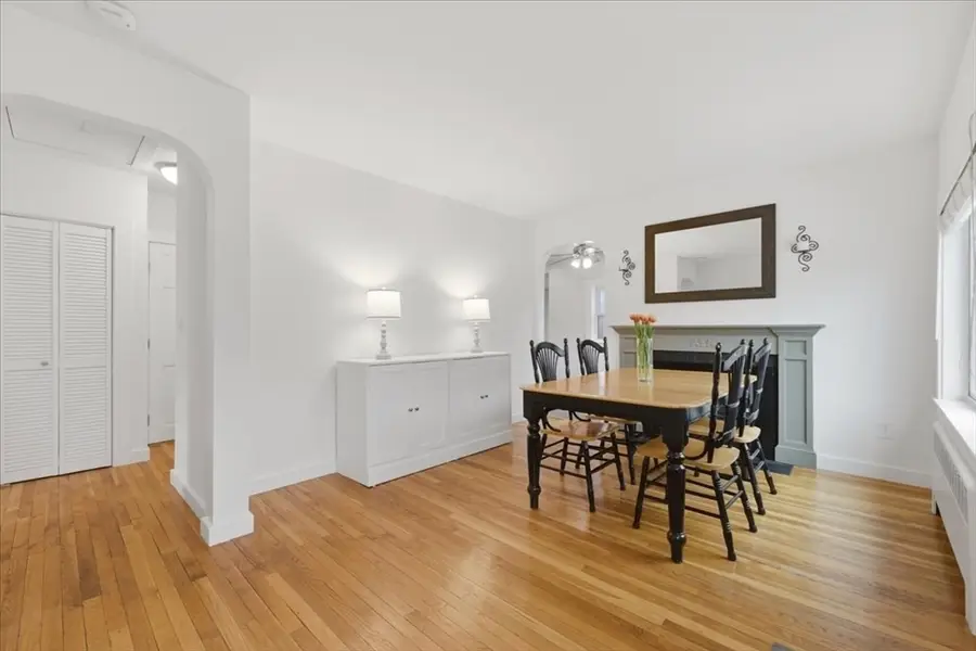 4 Belcher St, Canton, MA 02021 - #3