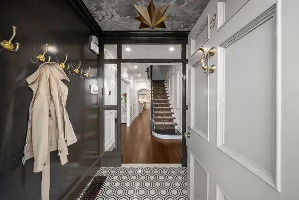 19 Charles River Square, Boston, MA 02114