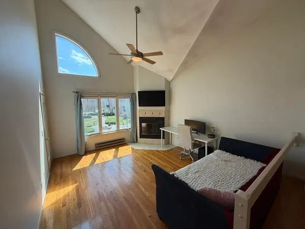 10 Chapman St #303, Weymouth, MA 02189