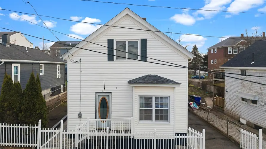 31 Sachem St, Fall River, MA 02724 - #2
