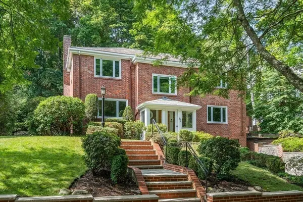 52 Clinton Road, Brookline, MA 02445