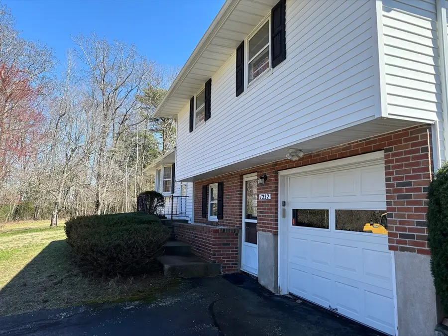 1252 East Street, Ludlow, MA 01056 - #3