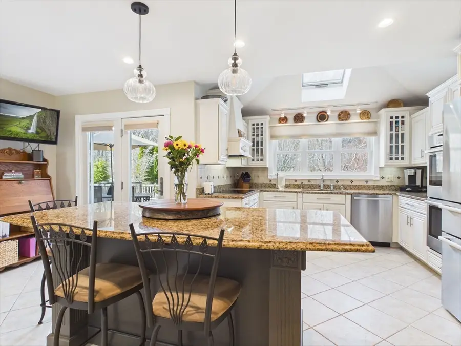 300 Country Hill Dr, North Dighton, MA 02764 - #2