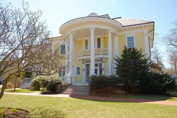 62 Pond Street #2, Boston, MA 02130