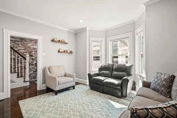 372 Silver St, Boston, MA 02127