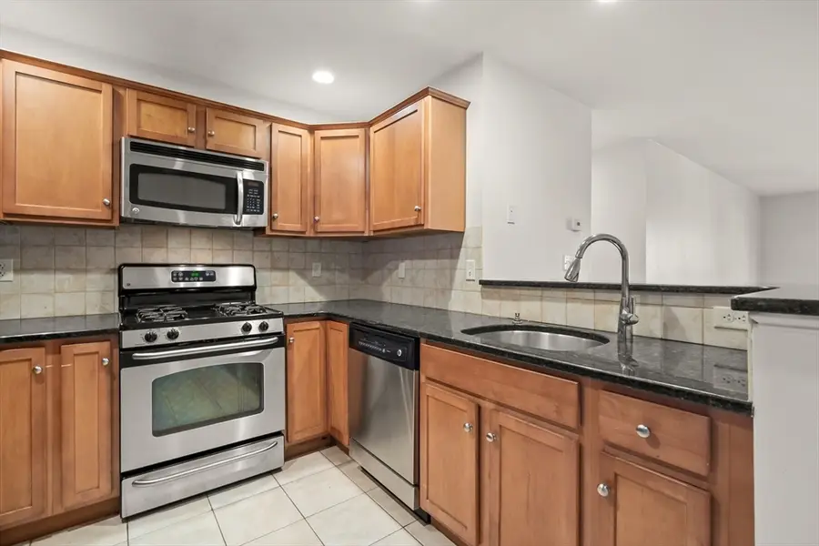 120 Wyllis Ave #103, Everett, MA 02149 - #3