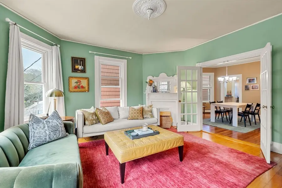 68 Chestnut St #2, Brookline, MA 02445 - #3