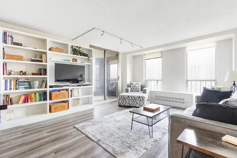 33 Pond Ave #524, Brookline, MA 02445 - #2