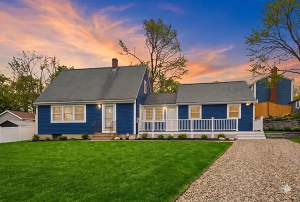 6 Cardinal Rd, Danvers, MA 01923